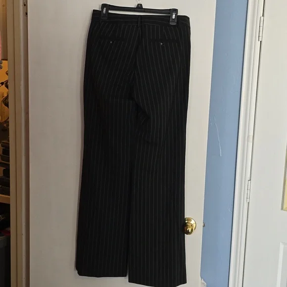 Body by Victoria Christie Fit Pinstripe Pants Size 8 NWOT - Picture 4 of 7